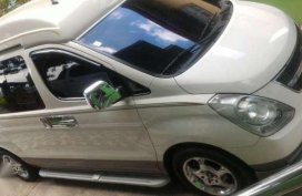 Starex limousine 2011 Van white for sale 