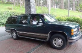 Gmc Suburban good as new for sale 