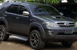 Toyota Fortuner V 2006 for sale 