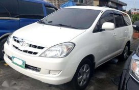 Toyota Innova J 2006 Van white for sale 