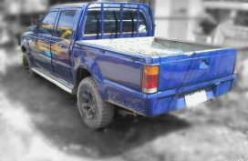 Mazda B2200 Truck blue for sale 