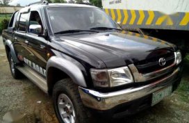 Toyota Hilux sr5 4x4 for sale 