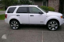 Ford Escape 2009 to 2011 or Nissan Xtrail 2005 to 2009 for sale 