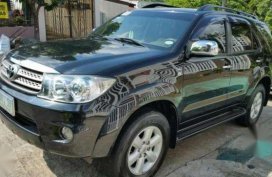 Fortuner SUV black for sale 