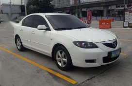 2011 mazda 3 2.0 Automatic gas