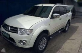 2011 Mitsubishi Montero glsV matic