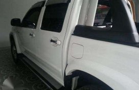 Isuzu DMAX 2008 3.0 MT White For Sale