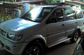 Isuzu crosswind xuvi 2004