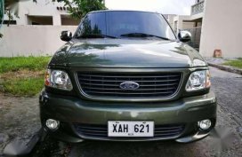 Ford Expedition SUV green for sale 