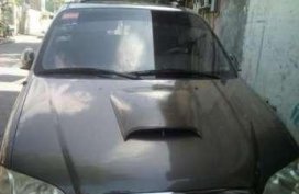 RUSH RUSH!! Kia carnival 2001