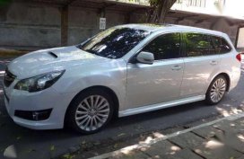 Subaru Legacy Wagon 2011 White For Sale 