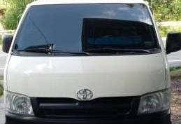 Hiace commuter 2010