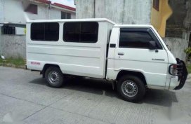 Mitzubishi L300 close van diesel for sale 