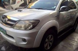 05mdl Toyota Fortuneter V 4x4 AT dsel