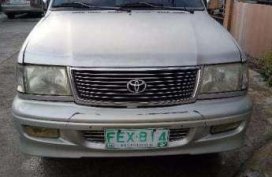 TOYOTA REVO VX 200 2002model