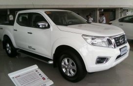 FOR SALE WHITE Nissan NP300 Navara 2017