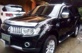 2011 Mitsubishi montero gls v matic