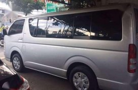 Toyota Hiace Commuter