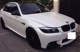 FOR SALE WHITE BMW 320i 2007