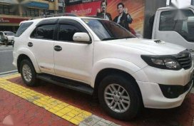 2014 Toyota Fortuner G 2.5 AT White For Sale 