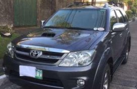 Toyota Fortuner 2008 MT Gray SUV For Sale 