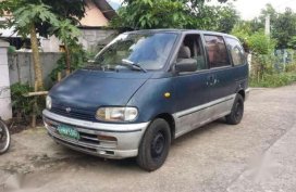 Nissan Serena 2005 AT Blue Van For Sale 