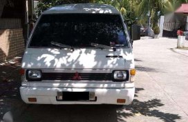 Mitsubishi L300 Van