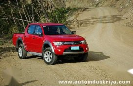 4X4 2.5 GLS MITSUBISHI Strada Triton