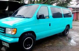 FORD e150 Chateau SUV