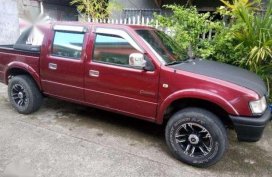 Isuzu Fuego 2002 LE MT Red For Sale 