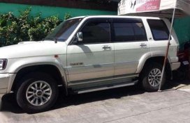 Isuzu Trooper 4JX1 2003 AT White For Sale 