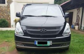 2009 Grand Starex VGT Automatic - Captain Seat