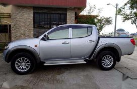 Mitsubishi Strada 2010