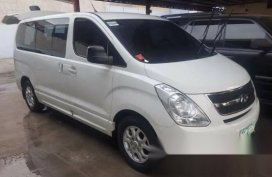 Hyundai Grand Starex gold 2009. 9seats