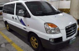Hyundai 2006 VAn white for sale 