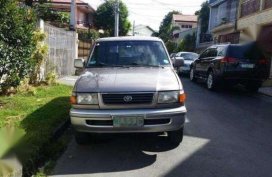 2000 Toyota Revo GLX