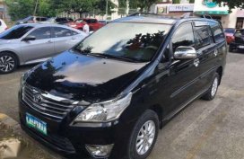 Toyota innova 2014 Van for sale 