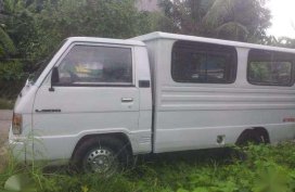 Mitsubishi L300 Fb Deluxe Mt White For Sale 