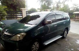 Toyota Innova G AT Green SUV For Sale 