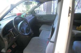Kia Carnival Van white for sale 