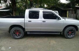 Nissan Frontier 4x2 manual 2003 model for sale 