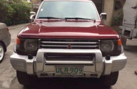 Mitsubishi pajero manual 4x4 local