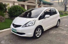 2009 Honda Jazz 1.3 AT White For Sale 