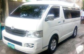 2010 Toyota Super Grandia AT White For Sale 