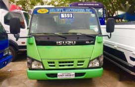 Isuzu Elf Single Tire