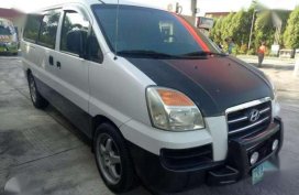 Hyundai Starex 2007 White Diesel For Sale 