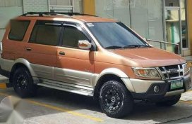 All Working Isuzu Crosswind XUV 2010 MT For Sale