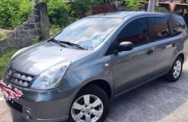 Lady Owned Nissan Grand Livina 2011 MT For Sale