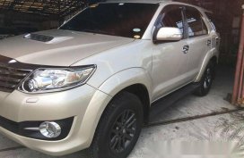 Well-maintained Toyota Fortuner V 2015 for sale
