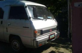 mitsubishi L300 van